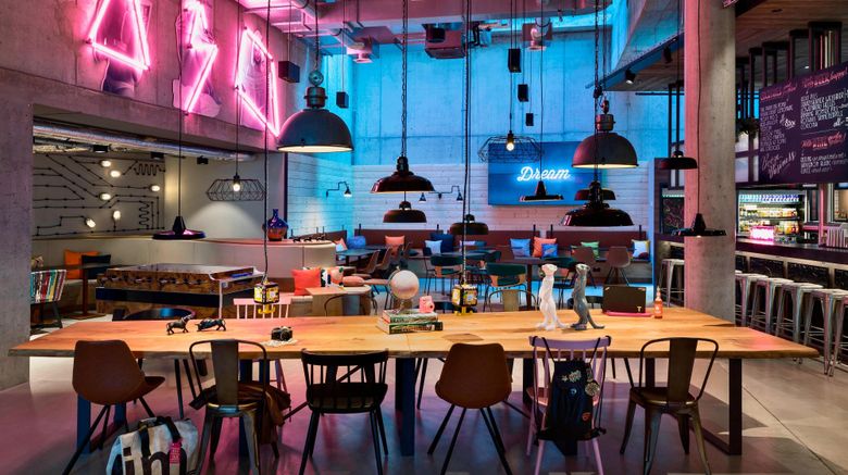 <b>Moxy Frankfurt City Center Restaurant</b>. Images powered by <a href="https://www.leonardoworldwide.com/" title="Leonardo Worldwide" target="_blank">Leonardo</a>.