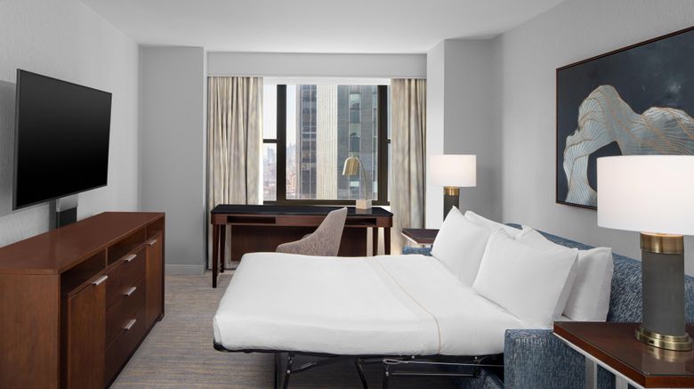 <b>The Westin New York Grand Central Suite</b>. Images powered by <a href="https://www.leonardoworldwide.com/" title="Leonardo Worldwide" target="_blank">Leonardo</a>.