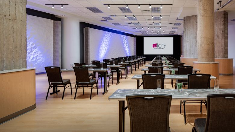<b>aloft Dallas Downtown Meeting</b>. Images powered by <a href="https://www.leonardoworldwide.com/" title="Leonardo Worldwide" target="_blank">Leonardo</a>.