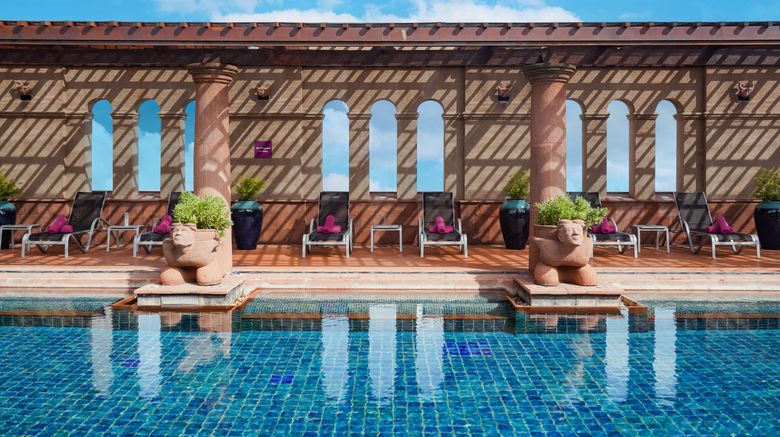 <b>Crowne Plaza Bangkok Lumpini Park Pool</b>. Images powered by <a href="https://www.leonardoworldwide.com/" title="Leonardo Worldwide" target="_blank">Leonardo</a>.