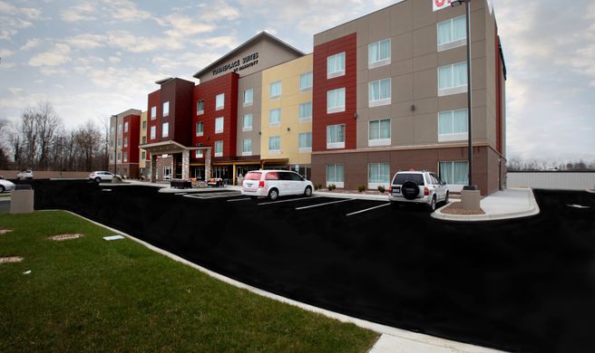 TownePlace Suites Louisville Airport Exterior