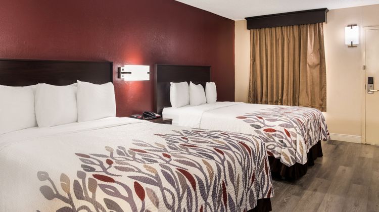 Red Roof Inn Tupelo Room