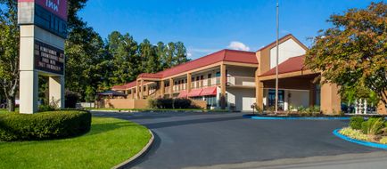 Red Roof Inn Tupelo Exterior