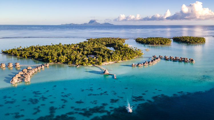 Le Taha'a Island Resort & Spa Exterior