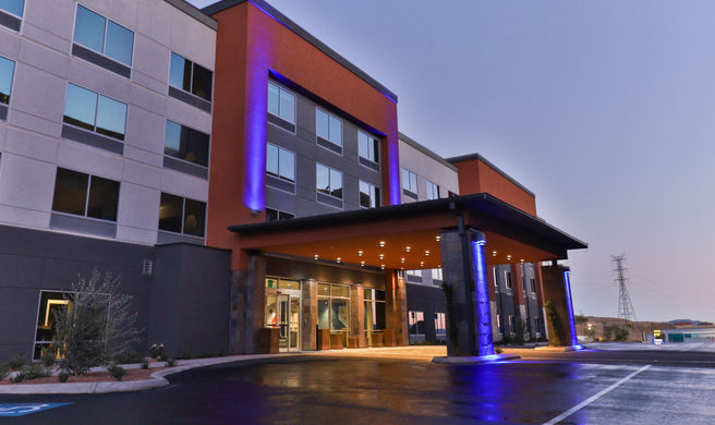 Holiday Inn Express/Stes Henderson South Exterior