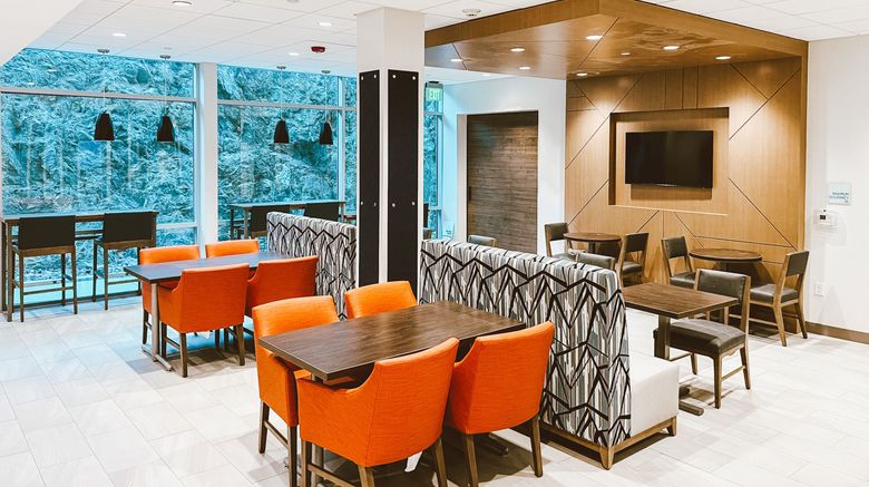 <b>Holiday Inn Express/Stes Henderson South Restaurant</b>. Images powered by <a href="https://www.leonardoworldwide.com/" title="Leonardo Worldwide" target="_blank">Leonardo</a>.