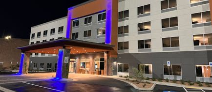 Holiday Inn Express/Stes Henderson South Exterior