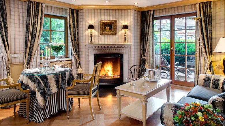 <b>Hotel Bareiss Suite</b>. Images powered by <a href="https://www.leonardoworldwide.com/" title="Leonardo Worldwide" target="_blank">Leonardo</a>.