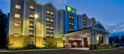 Holiday Inn Express Exterior