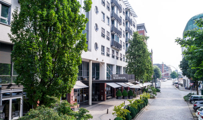 The Madison Hamburg Exterior