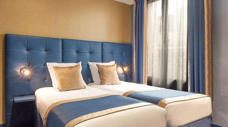 Hotel Trianon Gare de Lyon Room