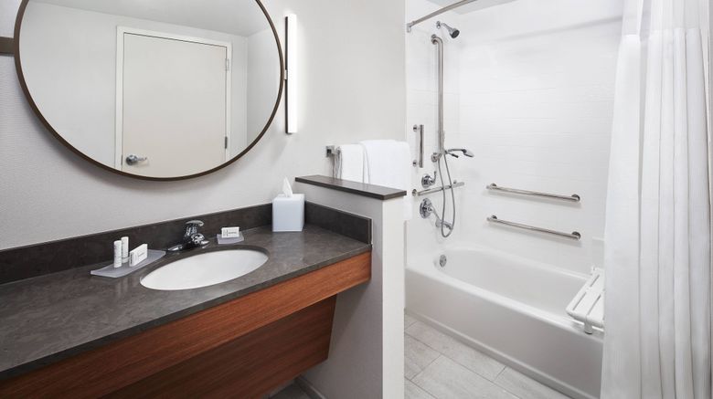 <b>Fairfield Inn & Suites Louisville NE Room</b>. Images powered by <a href="https://www.leonardoworldwide.com/" title="Leonardo Worldwide" target="_blank">Leonardo</a>.