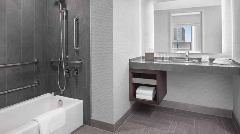 <b>Minneapolis Marriott City Center Room</b>. Images powered by <a href="https://www.leonardoworldwide.com/" title="Leonardo Worldwide" target="_blank">Leonardo</a>.