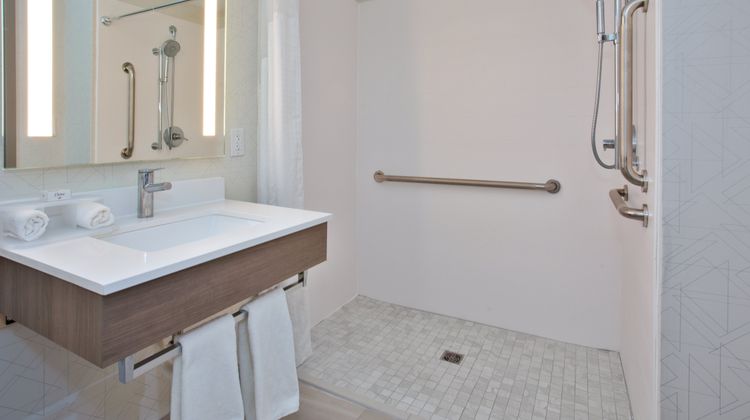 Holiday Inn Express Room
