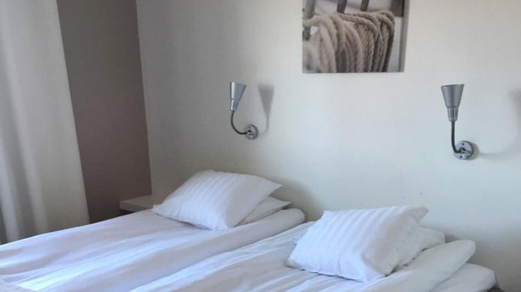 Hotel E10 Room