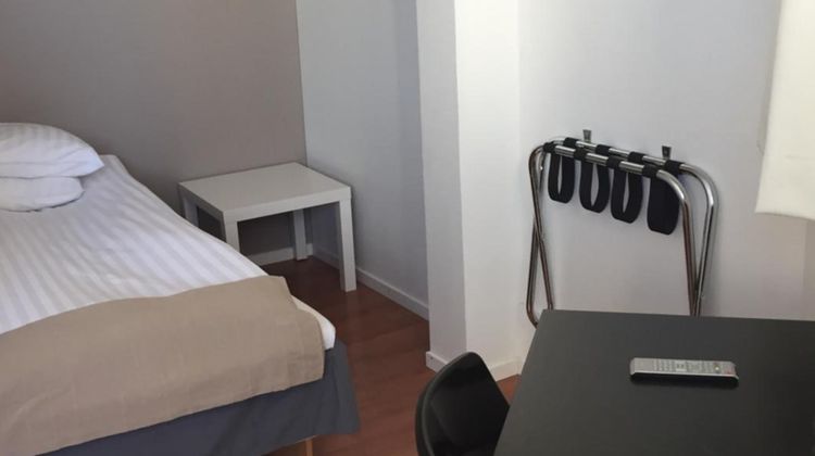 Hotel E10 Room