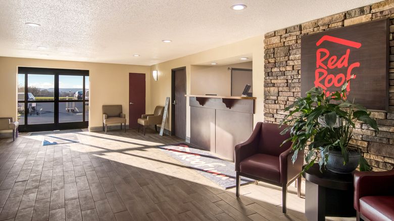 <b>Red Roof Inn Greensburg Lobby</b>. Images powered by <a href="https://www.leonardoworldwide.com/" title="Leonardo Worldwide" target="_blank">Leonardo</a>.
