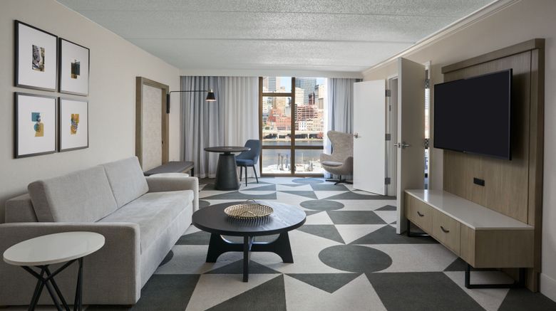 <b>Sheraton Pittsburgh Hotel at Station Sq Suite</b>. Images powered by <a href="https://www.leonardoworldwide.com/" title="Leonardo Worldwide" target="_blank">Leonardo</a>.