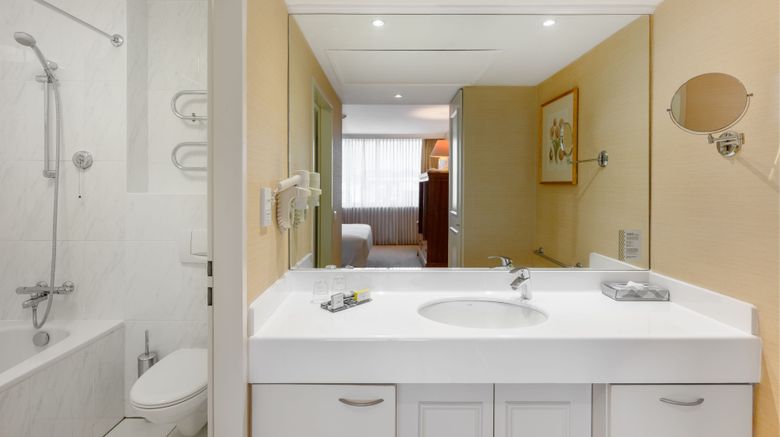 <b>Marriott Exec Apts Budapest Room</b>. Images powered by <a href="https://www.leonardoworldwide.com/" title="Leonardo Worldwide" target="_blank">Leonardo</a>.
