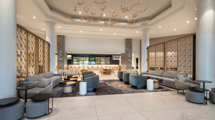 Falls Church Marriott Fairview Park Lobby