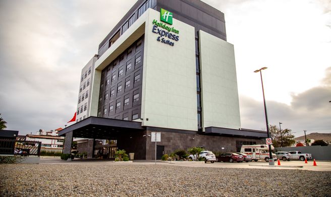 Holiday Inn Express/Stes Ensenada Centro Exterior