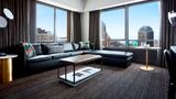 New York Marriott at the Brooklyn Bridge Suite