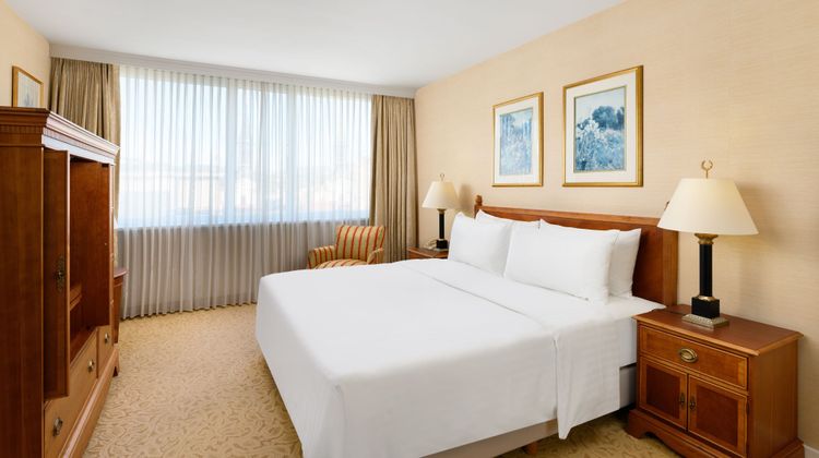 Marriott Exec Apts Budapest Suite