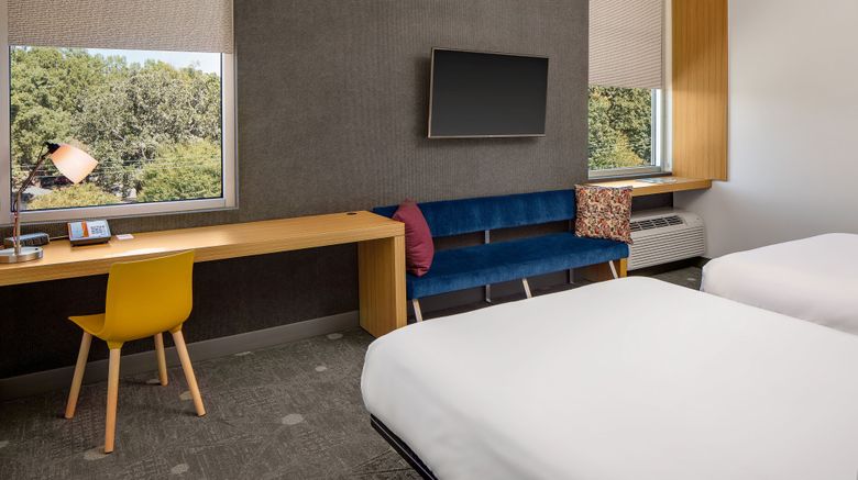<b>aloft Chapel Hill Room</b>. Images powered by <a href="https://www.leonardoworldwide.com/" title="Leonardo Worldwide" target="_blank">Leonardo</a>.