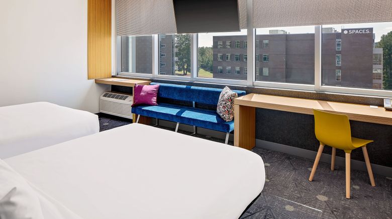 <b>aloft Chapel Hill Room</b>. Images powered by <a href="https://www.leonardoworldwide.com/" title="Leonardo Worldwide" target="_blank">Leonardo</a>.
