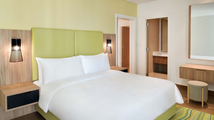 Element City Center Doha Room