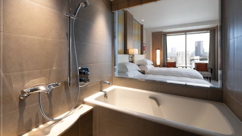<b>Sheraton Miyako Hotel Tokyo Room</b>. Images powered by <a href="https://www.leonardoworldwide.com/" title="Leonardo Worldwide" target="_blank">Leonardo</a>.