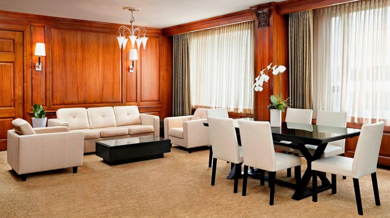 <b>The Westin Calgary Suite</b>. Images powered by <a href="https://www.leonardoworldwide.com/" title="Leonardo Worldwide" target="_blank">Leonardo</a>.