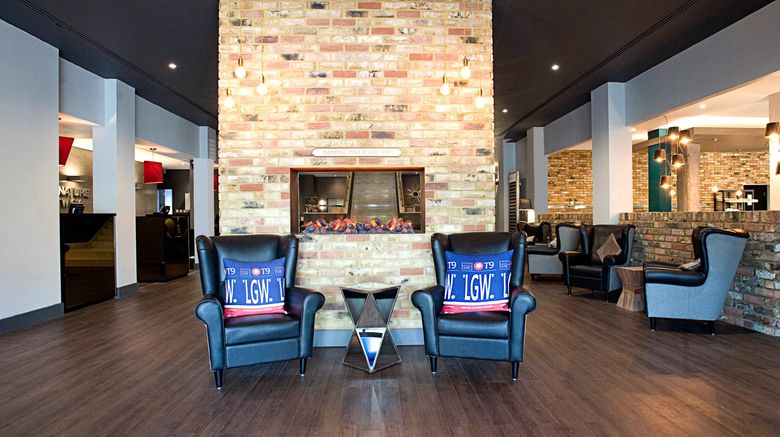 <b>Sandman Signature Gatwick Lobby</b>. Images powered by <a href="https://www.leonardoworldwide.com/" title="Leonardo Worldwide" target="_blank">Leonardo</a>.