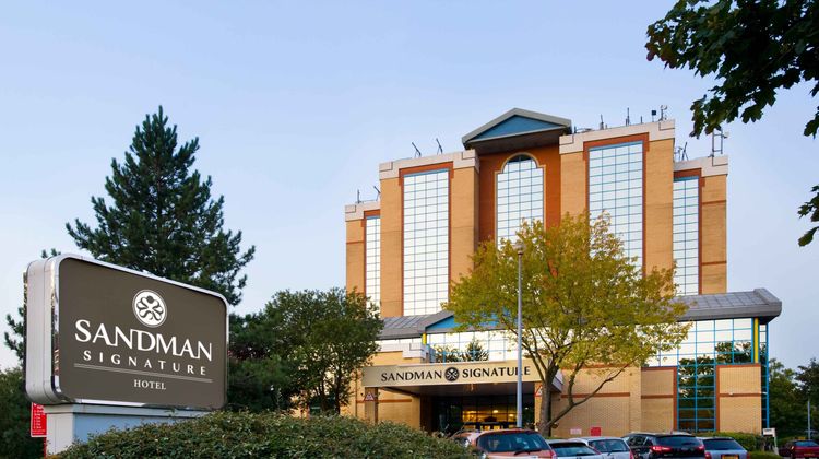 Sandman Signature Gatwick Exterior