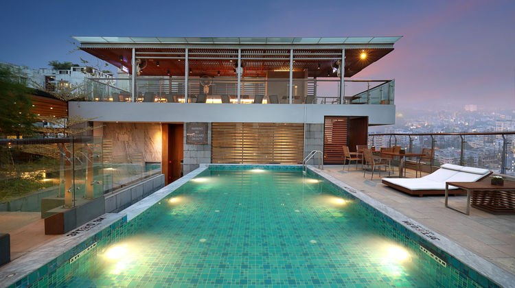 Crowne Plaza Dhaka Gulshan Pool