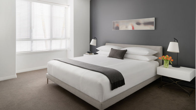 <b>AKA Beverly Hills Suite</b>. Images powered by <a href="https://www.leonardoworldwide.com/" title="Leonardo Worldwide" target="_blank">Leonardo</a>.