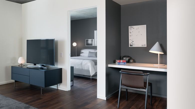 <b>AKA West Hollywood Suite</b>. Images powered by <a href="https://www.leonardoworldwide.com/" title="Leonardo Worldwide" target="_blank">Leonardo</a>.