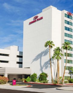Crowne Plaza Phoenix Airport