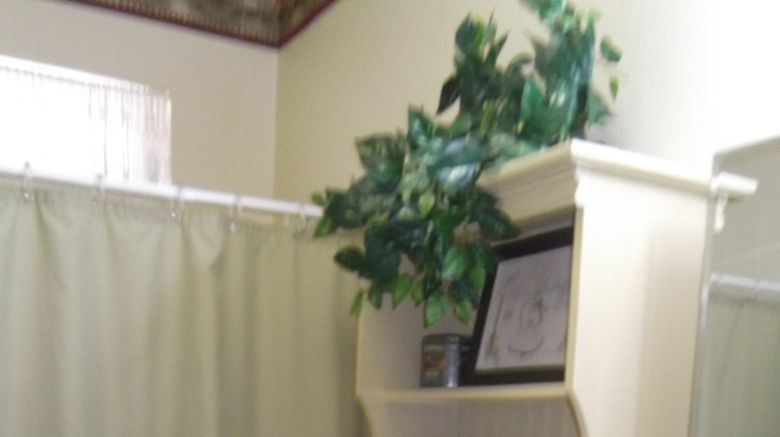 <b>Alaskas Lake Lucille Bed & Breakfast Room</b>. Images powered by <a href="https://www.leonardoworldwide.com/" title="Leonardo Worldwide" target="_blank">Leonardo</a>.