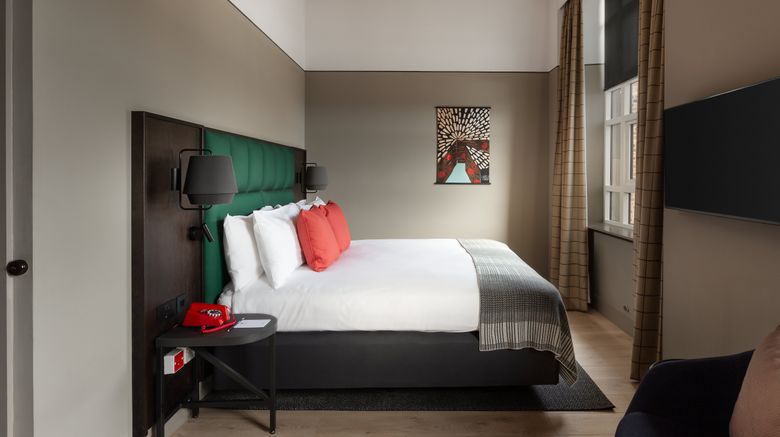 <b>Hotel Indigo Dundee Room</b>. Images powered by <a href="https://www.leonardoworldwide.com/" title="Leonardo Worldwide" target="_blank">Leonardo</a>.