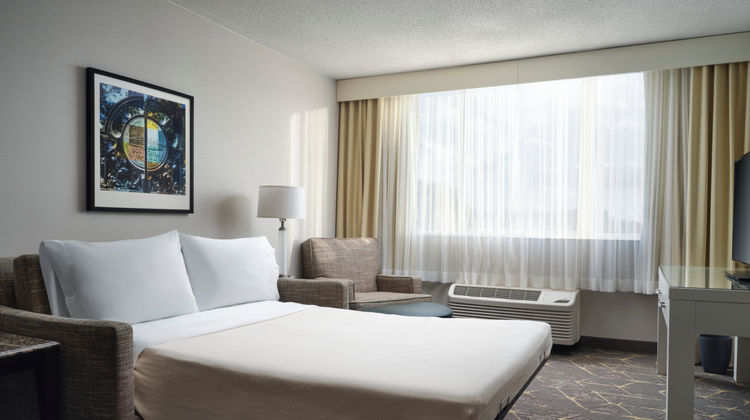 Holiday Inn Marlborough Room