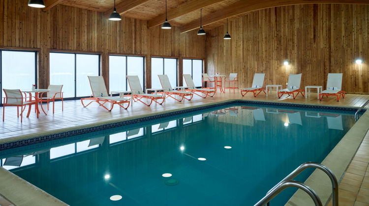 Holiday Inn Marlborough Pool