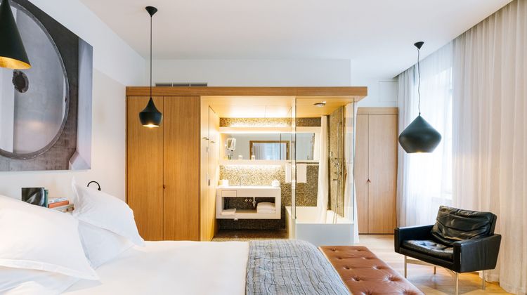 B2 Boutique Hotel & Spa Suite