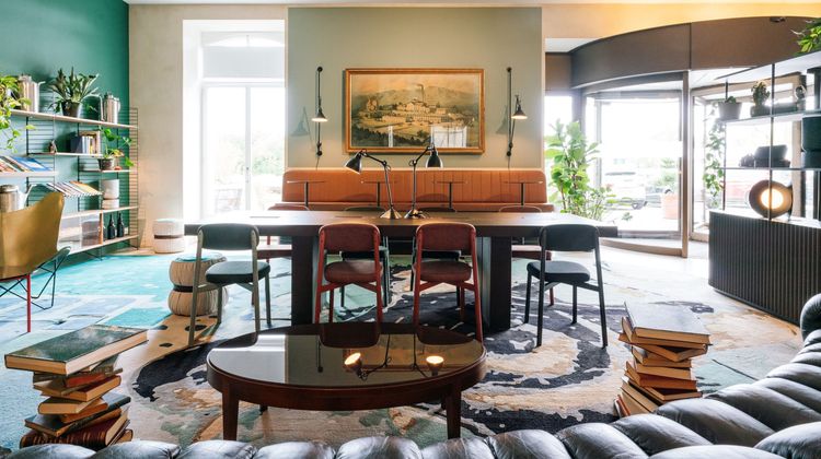 B2 Boutique Hotel & Spa Meeting