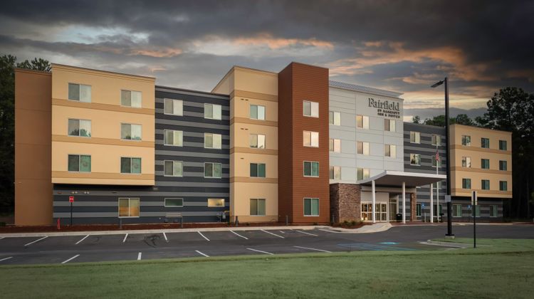 Fairfield Inn & Suites Atlanta Marietta Exterior
