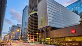 Hotel Chicago, Autograph Collection Exterior