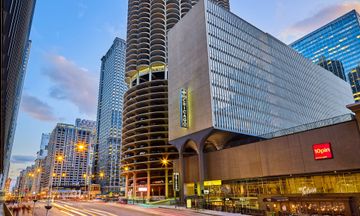 Hotel Chicago, Autograph Collection