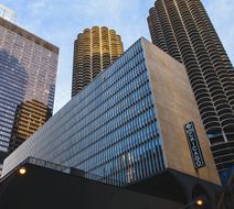 Hotel Chicago, Autograph Collection Exterior