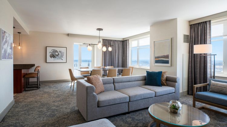 The Westin Chicago Lombard Suite