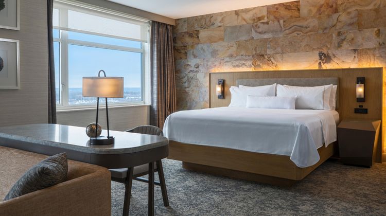 The Westin Chicago Lombard Suite